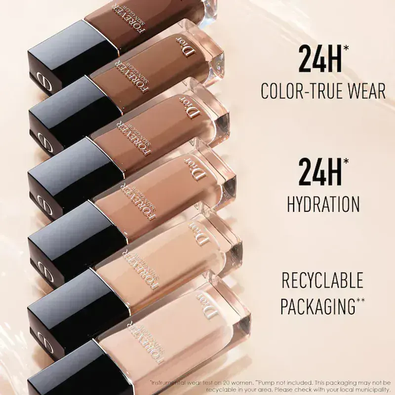 Dior Forever Skin Glow fondöten, Bitiş: Dewy (parlak), Kapatıcılık: Orta. Ürün görseli.